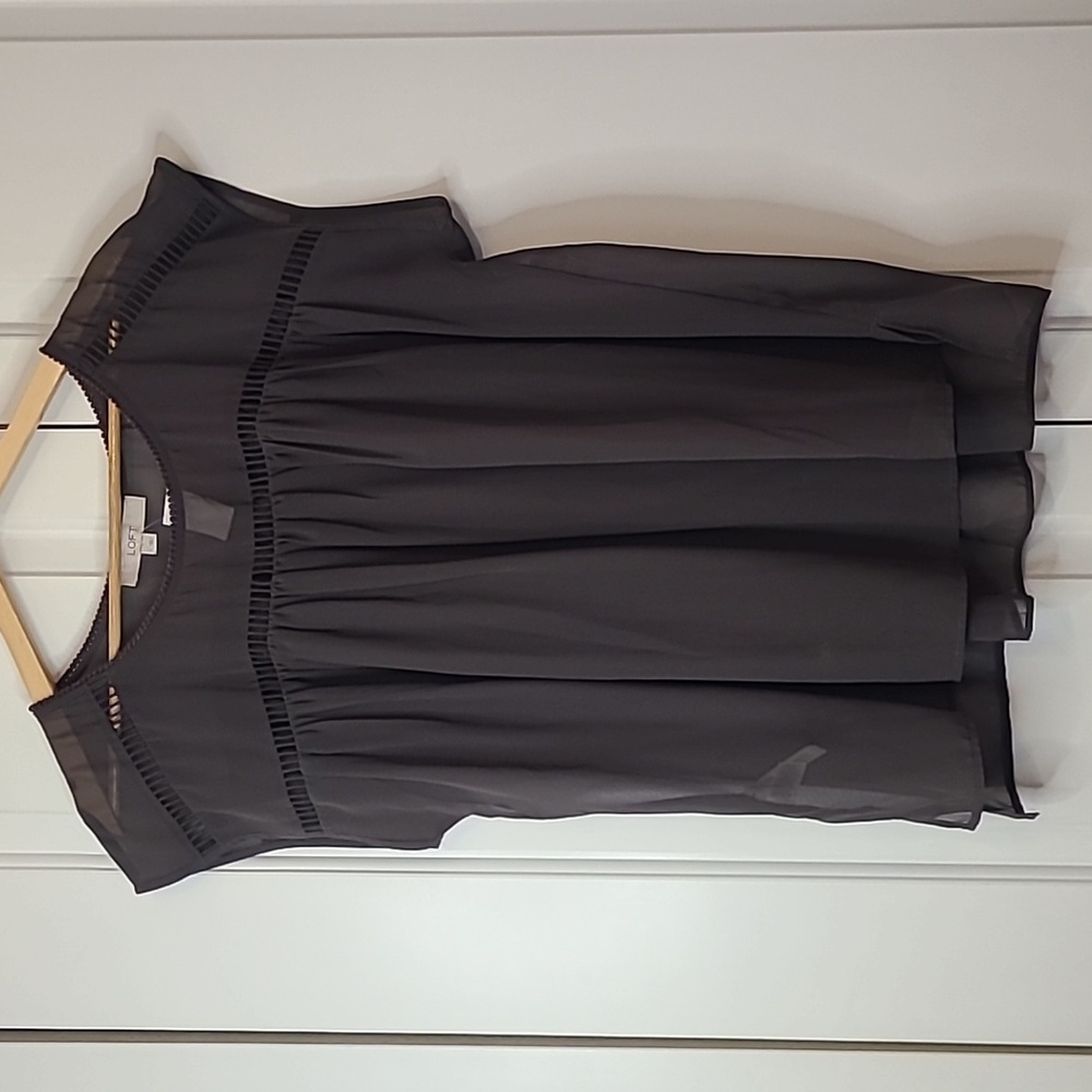 Loft Sheer Cap Sleeve Embroidered detail Top Gray Size L